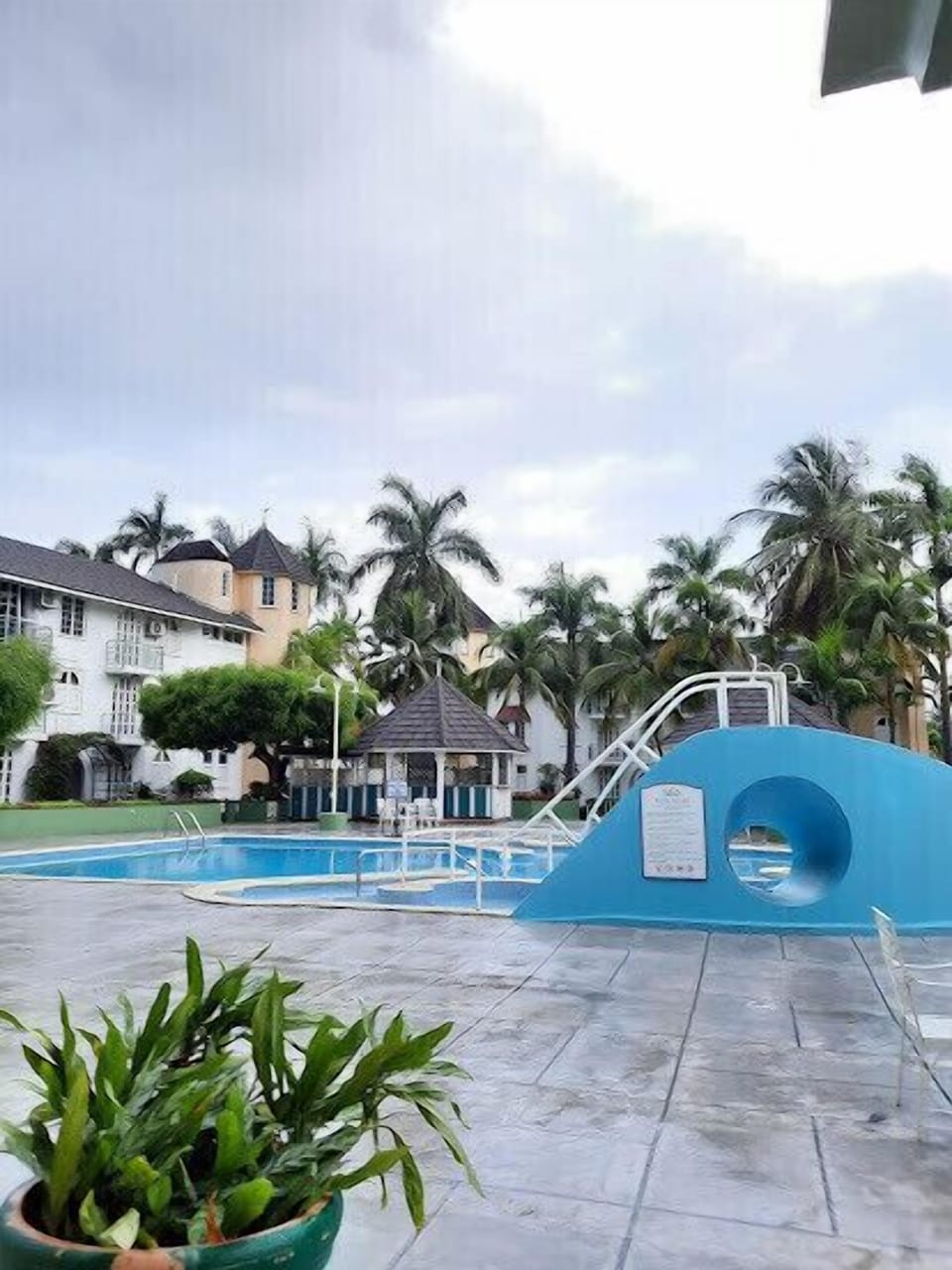 On-site pool 