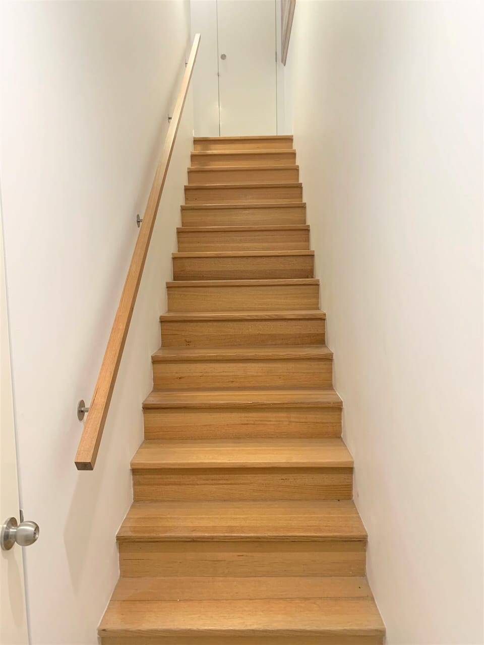 15 Stairs to gain access to the apartment