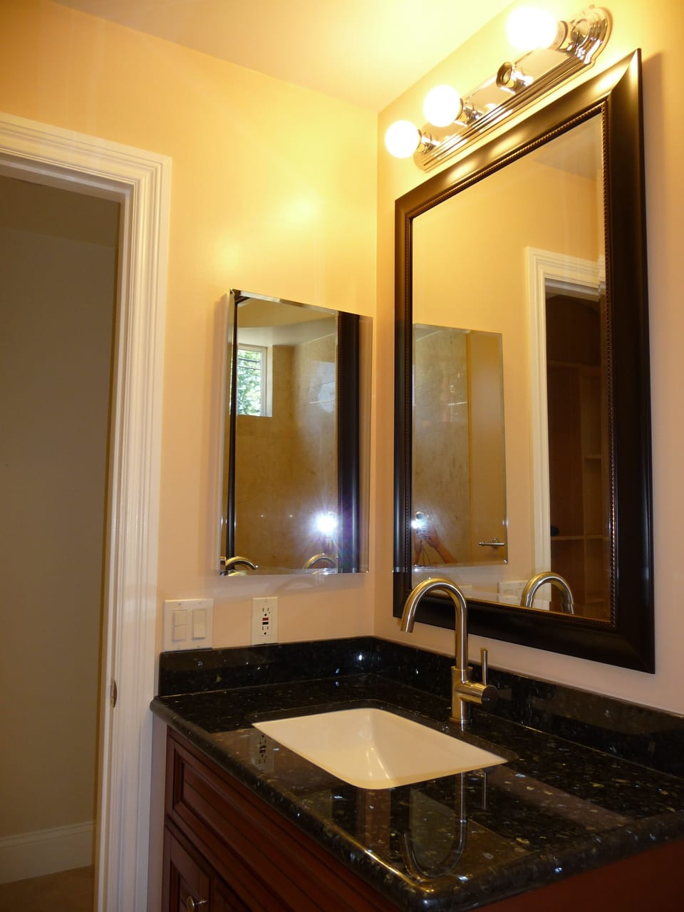Refresh yourself in a clean and Beautiful Granite and Marble bathroom.