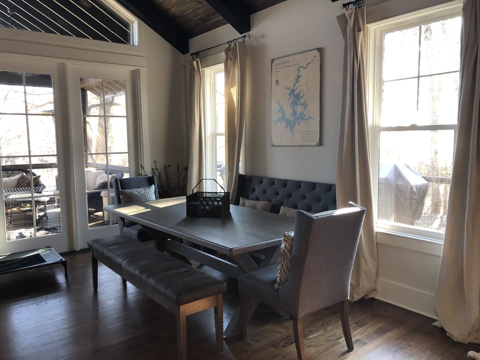 Inside dining seats 10