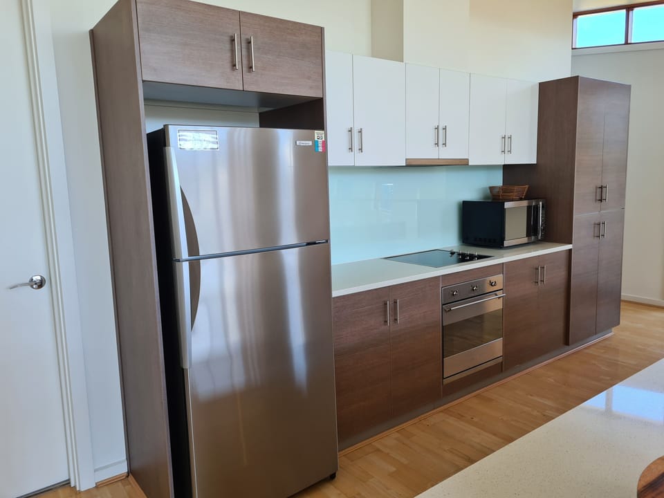 Villa 94, South Shores Resort, Normanville   - kitchen