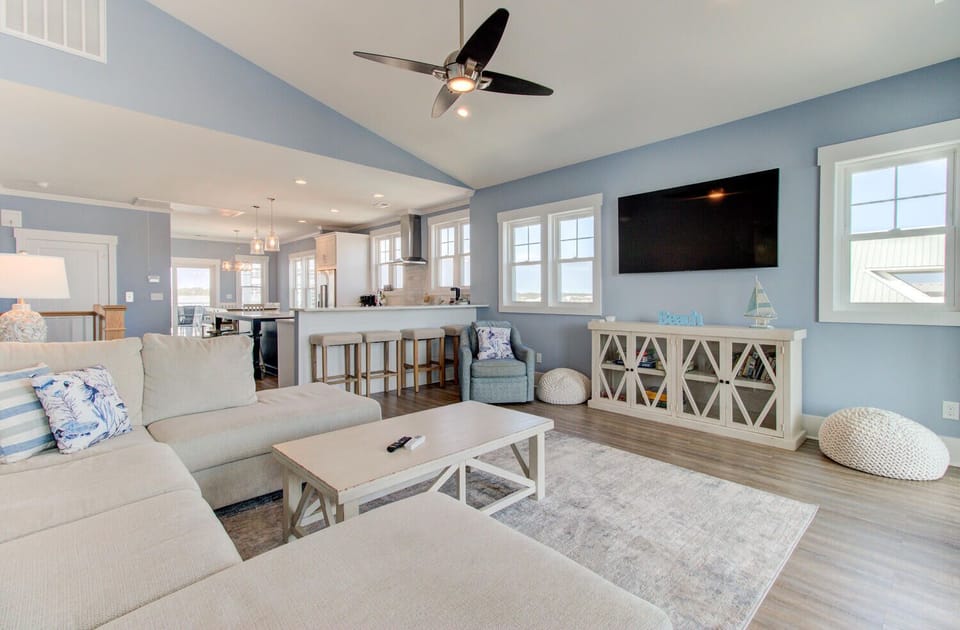 Living Room with flat screen TV