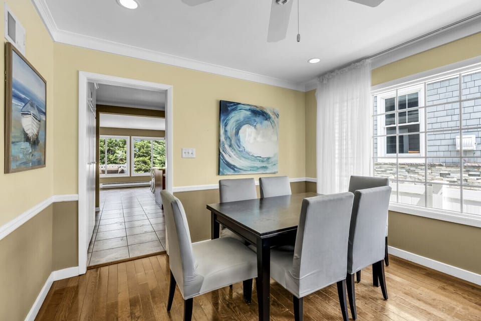 Additional dining area for larger parties.