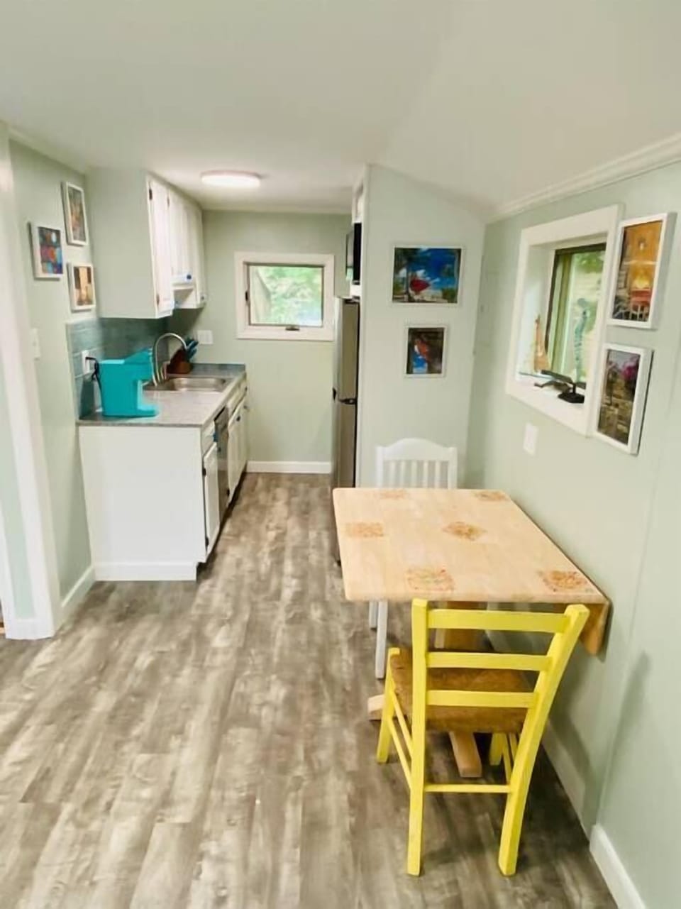Fully stocked kitchen