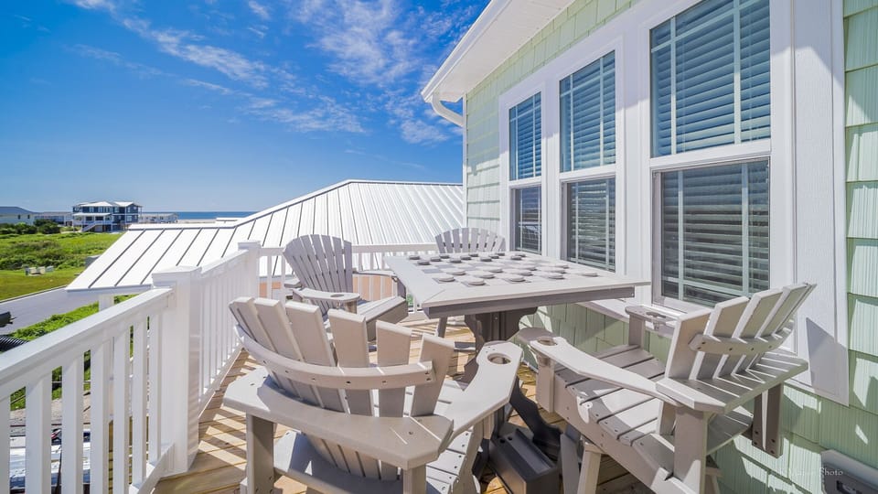 Upper Front Deck