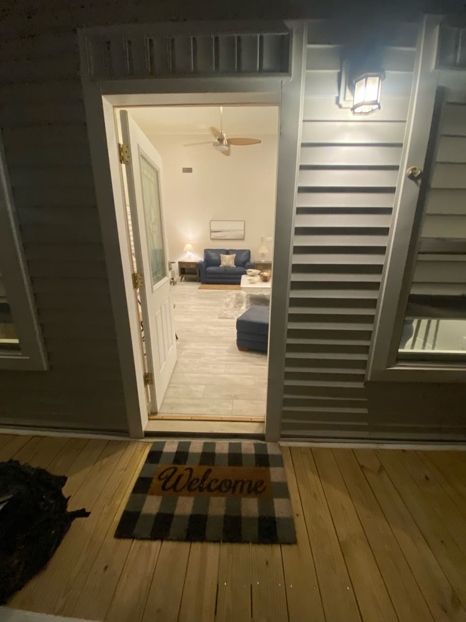 Looking in main floor off of main deck-