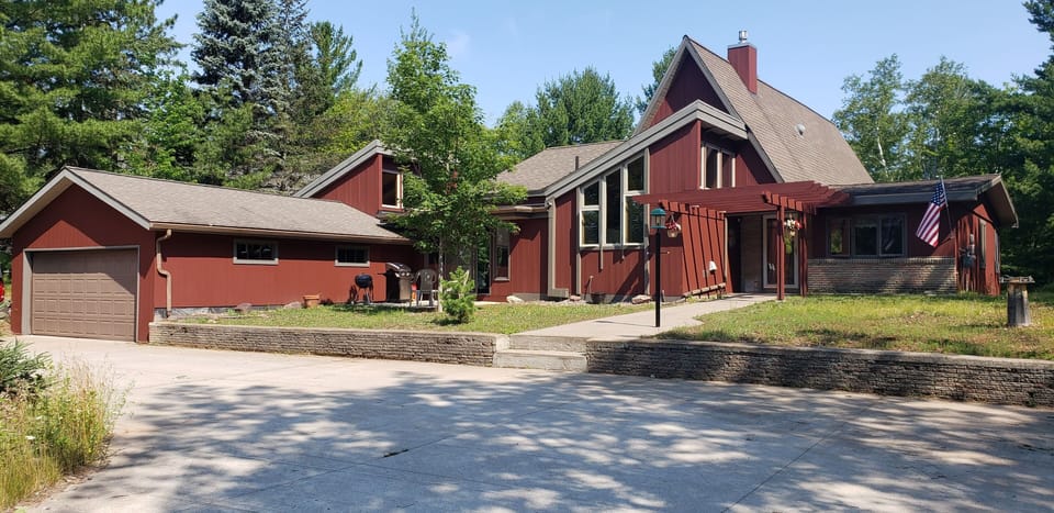 Welcome to Lakewood Shores!