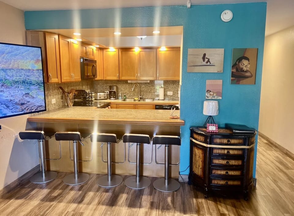 Kitchen bar seats