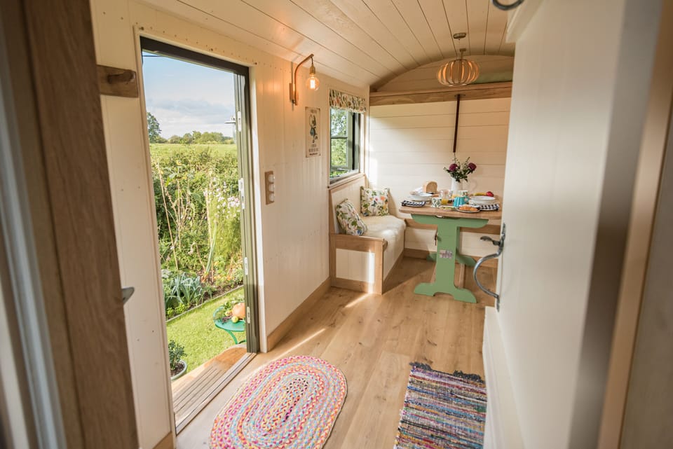 Shepherds Hut in the heart of the countryside