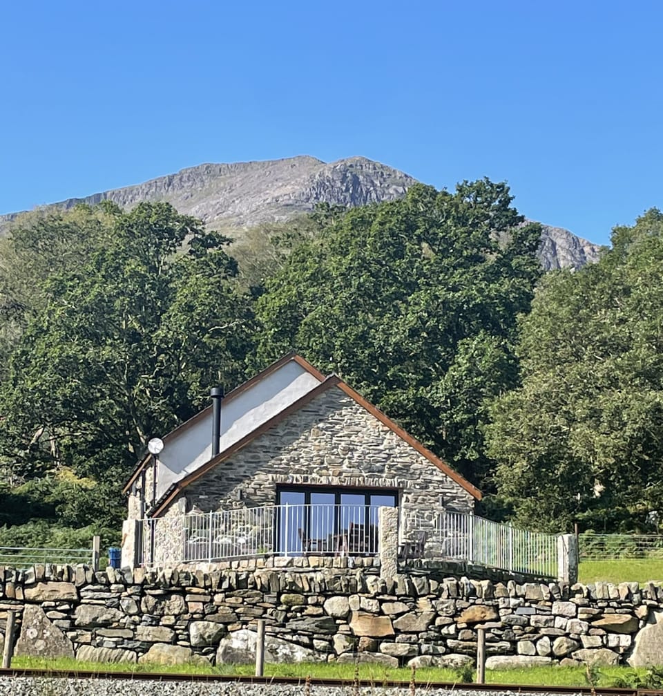 Derwen Fach with Moel Hebog in the background