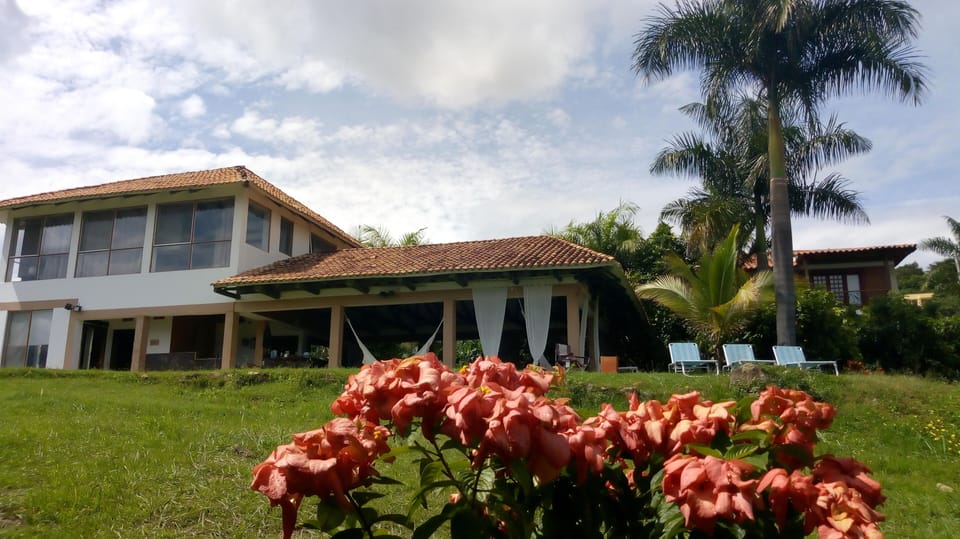 Casa Quinta en Club Campestre de Lujo