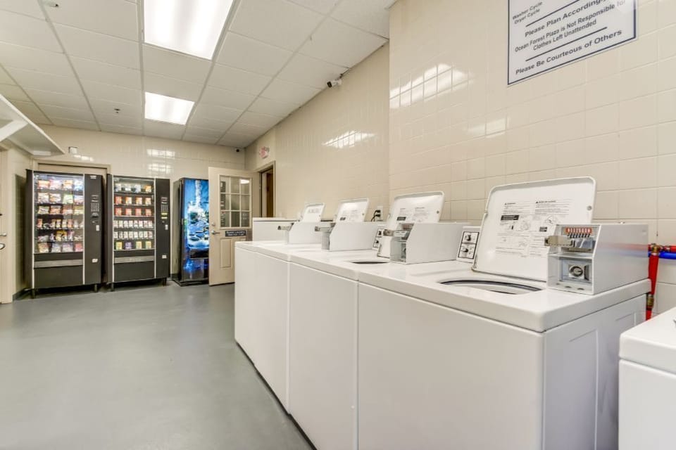 Coin Laundromat