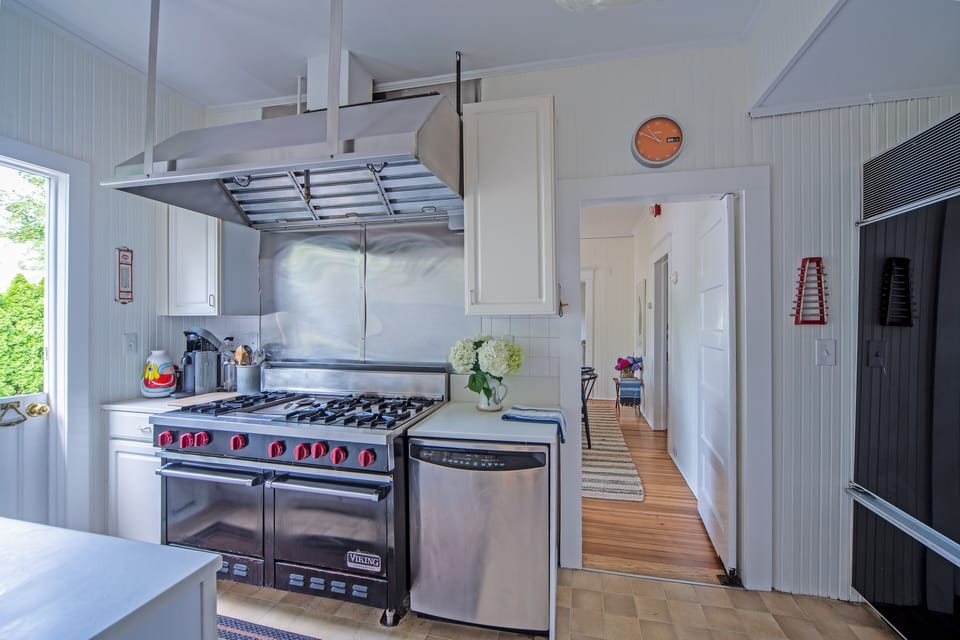 Commercial Kitchen with Viking Range, Subzero Fridge and Dishwasher