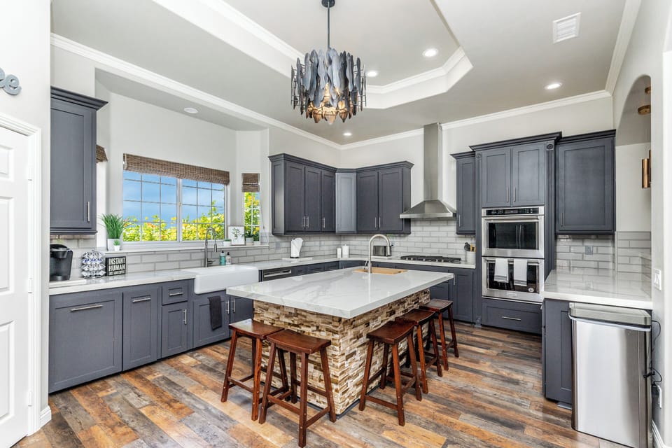 Huge Island with Bar seating to the right