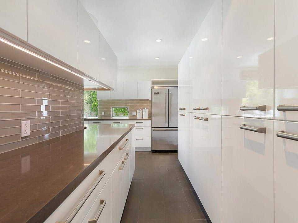 Kitchen with lots of cabinets