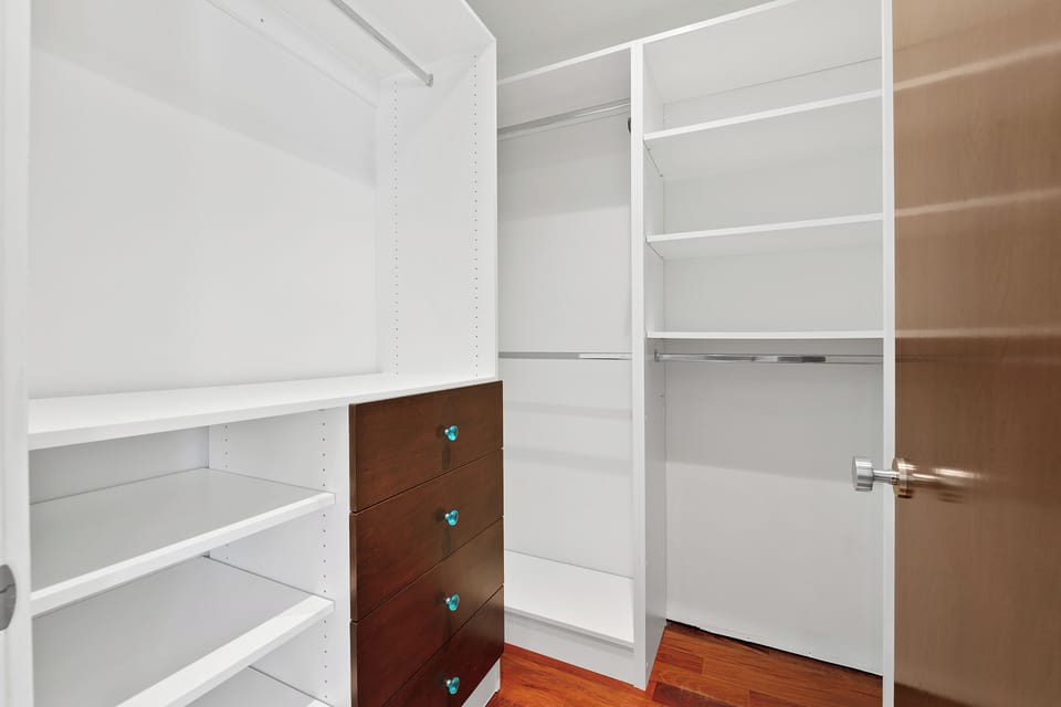 2ND Bedroom Walk-in Closet