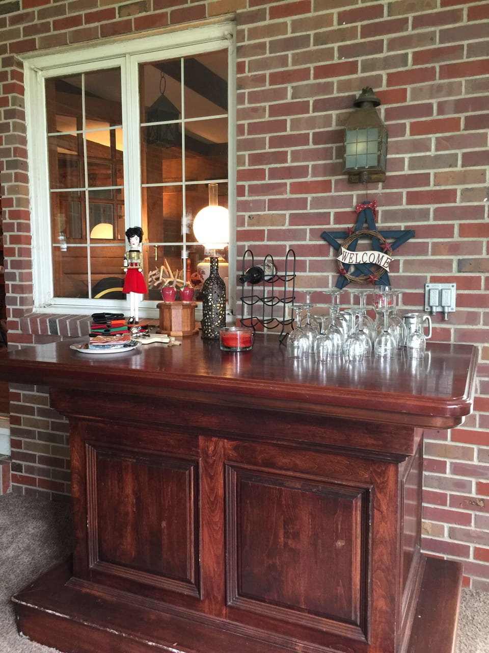 Tavern Room bar