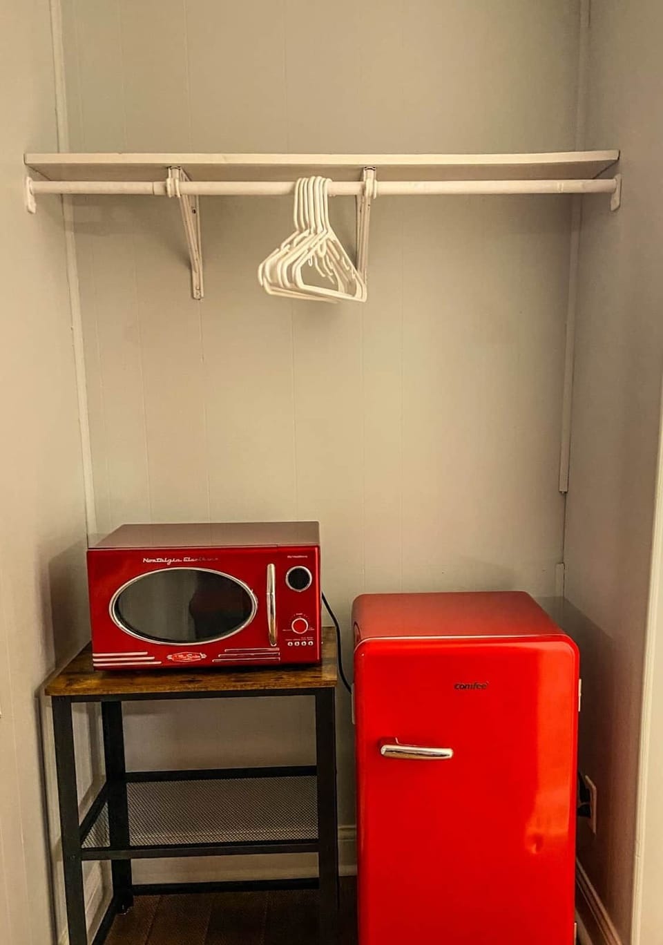 Retro microwave and refrigerator 