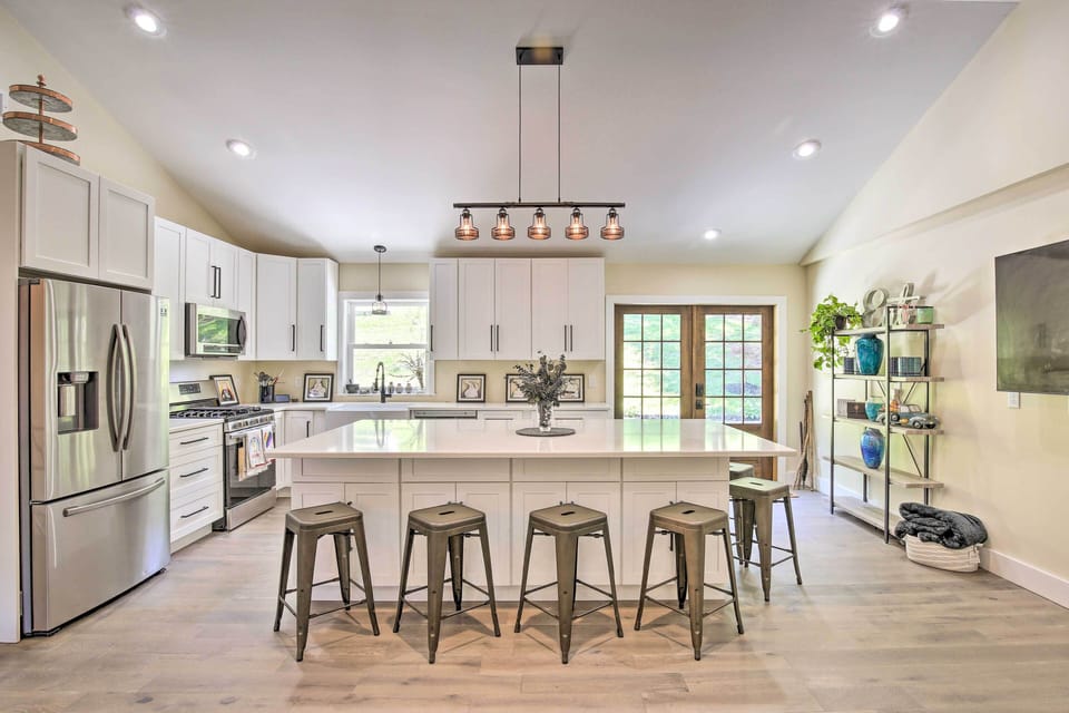 Kitchen | Fully Equipped