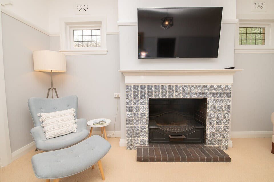 Heritage feature fireplace - decorative only, not in use