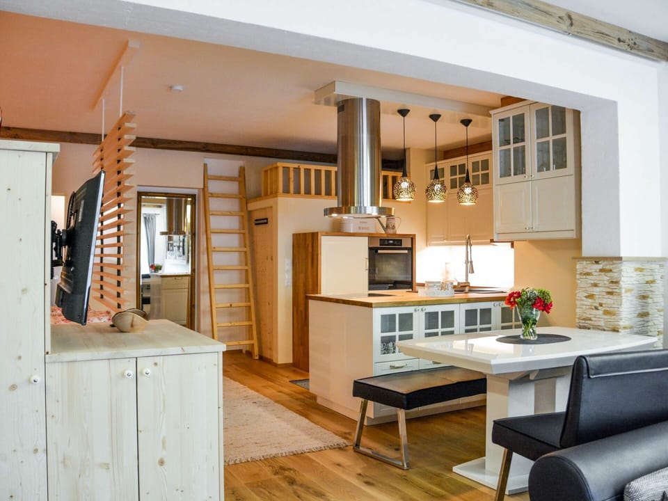 Cabinetry, Countertop, Furniture, Property, Table, Kitchen, Wood, Interior Design, Building, Kitchen Stove