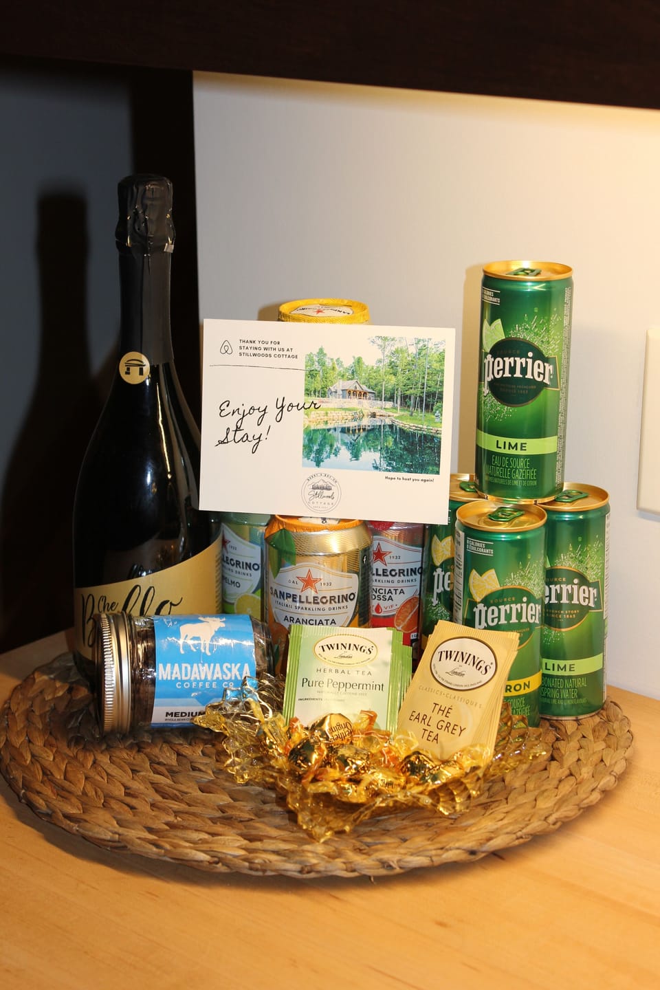 Timber Cottage - Complementary Refreshments for Guests