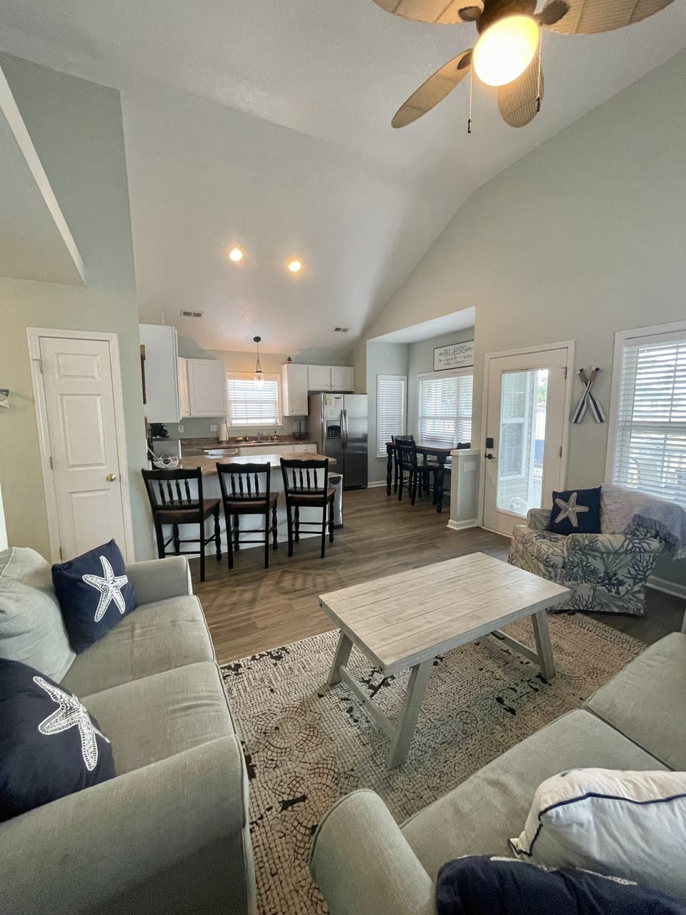 Living Room - Kitchen 