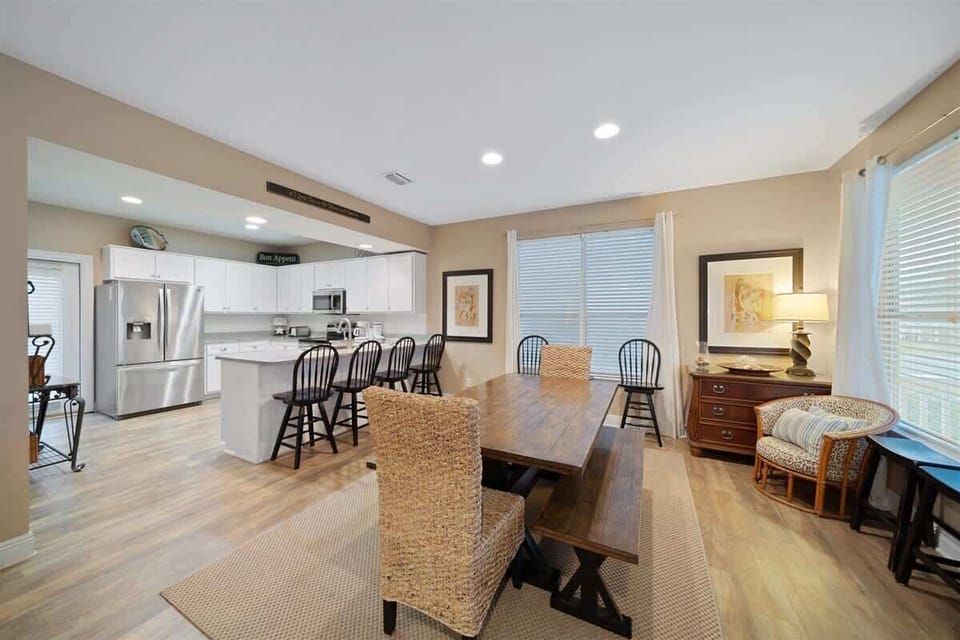 Open Concept Dining and Kitchen