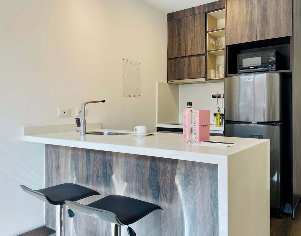 Amazing kitchen bar