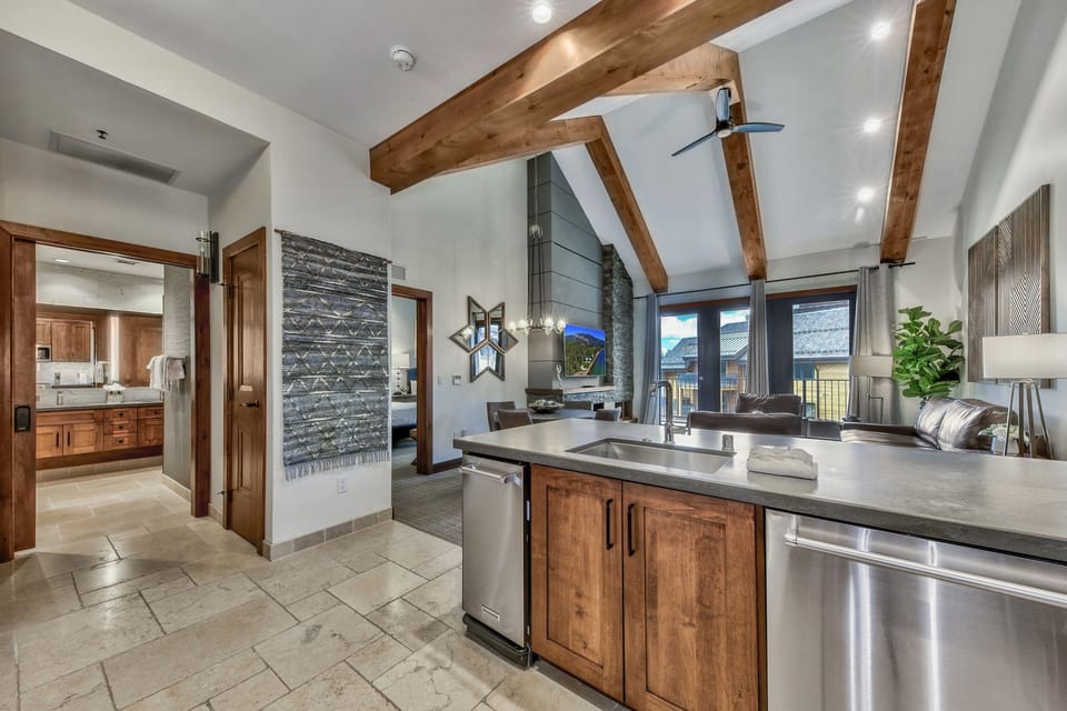Flooring, Floor, Indoors, Room, Kitchen
