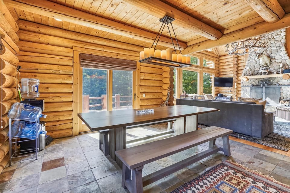 Lots of natural lighting in the dining area.