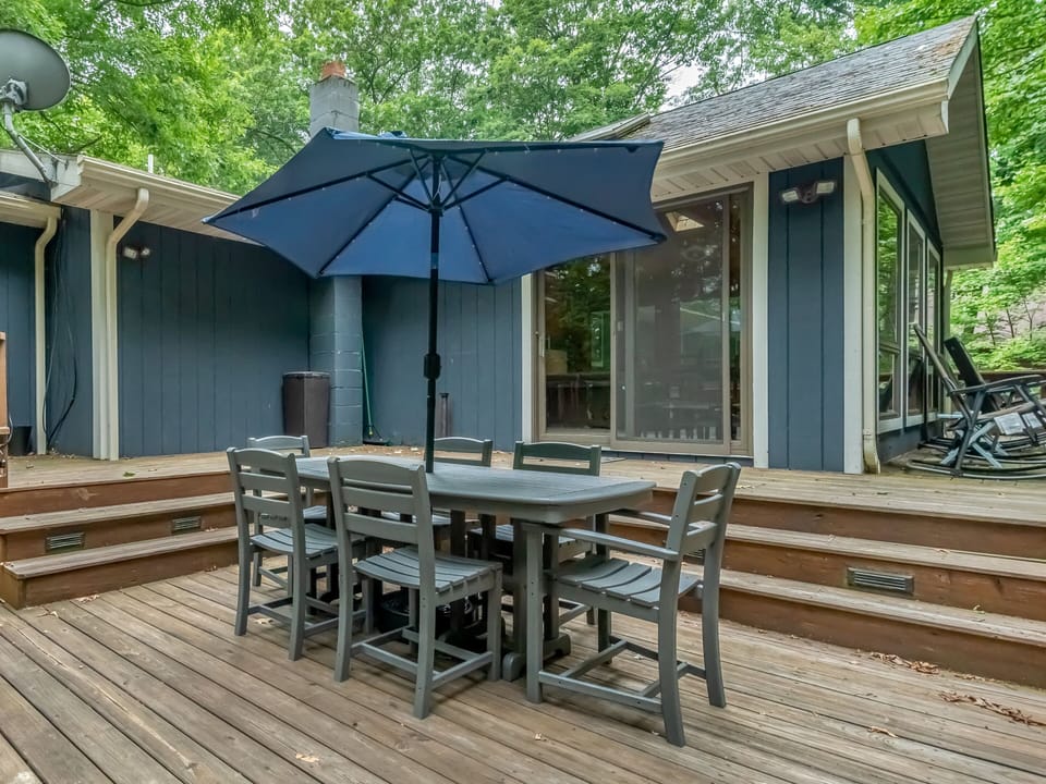 Large Deck w. Wooded Views + Multiple Seating Options