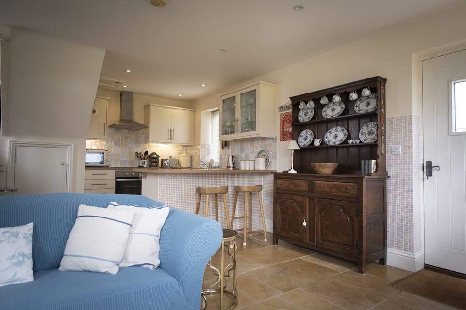 Ground floor: Spacious open-plan living area