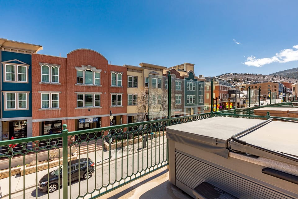 Balcony / Private Hot Tub