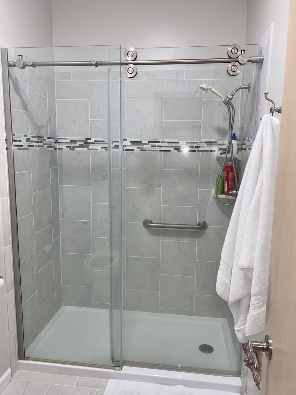 Handicap shower