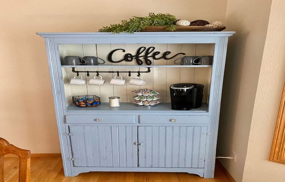 Complimentary coffee and tea, sugar and creamer.