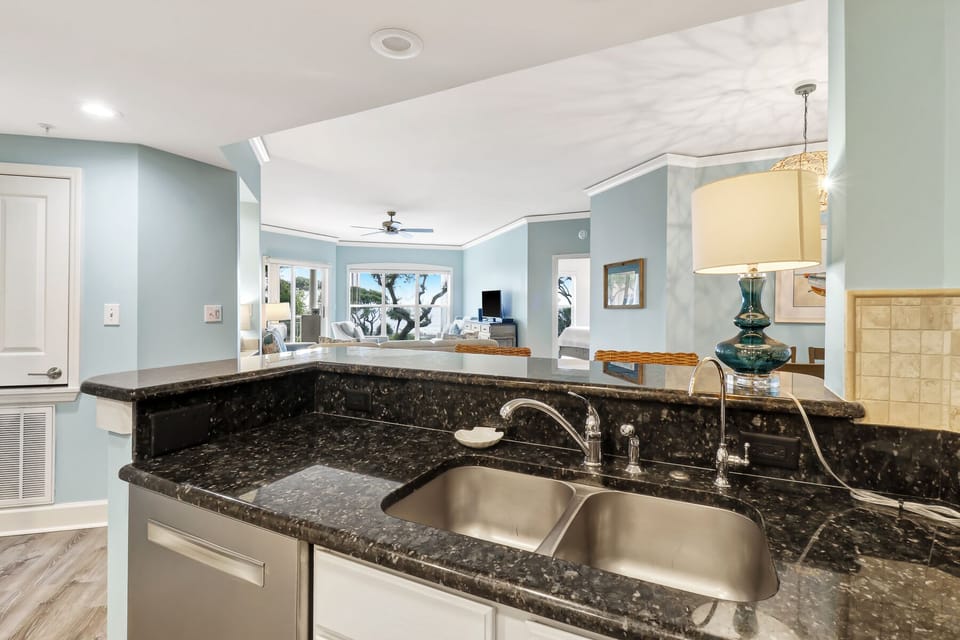 5305 Hampton Place | Kitchen - 5305 Hampton Place | Kitchen