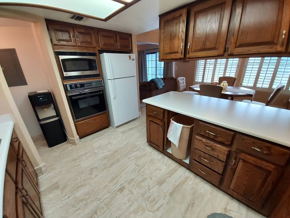 Kitchen with full Amenities. 