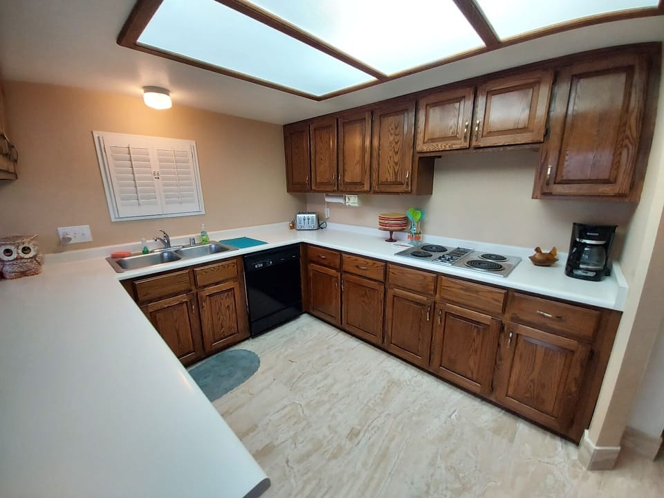 Kitchen with full amenities. 