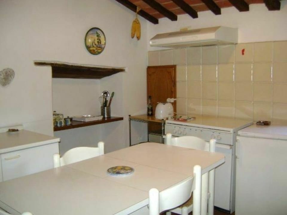 Property, Table, Cabinetry, Countertop, Building, Kitchen Appliance, House, Kitchen, Wood, Interior Design