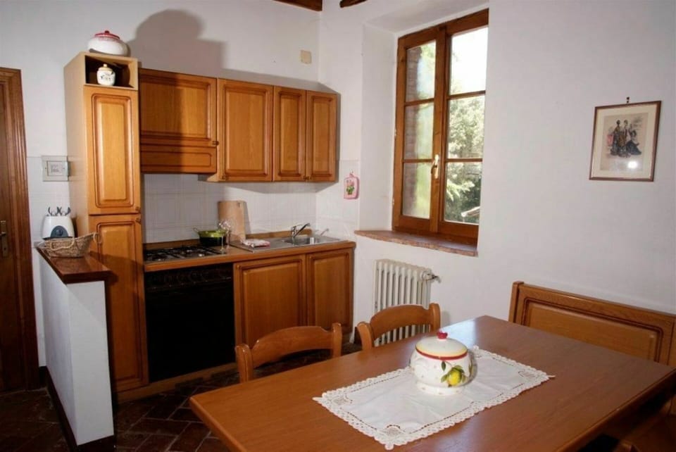 Table, Cabinetry, Property, Building, Countertop, Window, Wood, Chair, Interior Design, Drawer