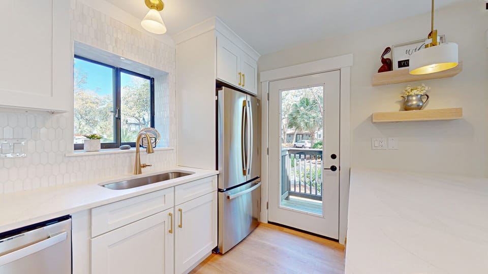 Newly Renovated Kitchen