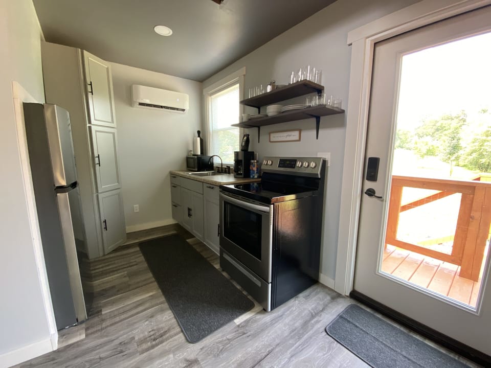 full kitchen