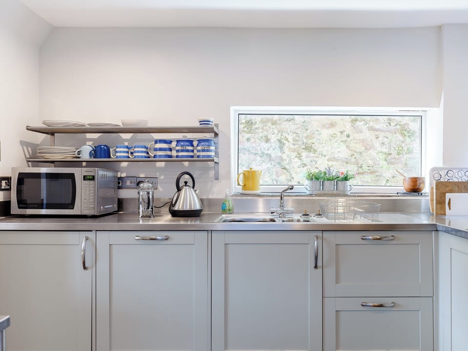 Kitchen | Tell Tails, Victoria Road