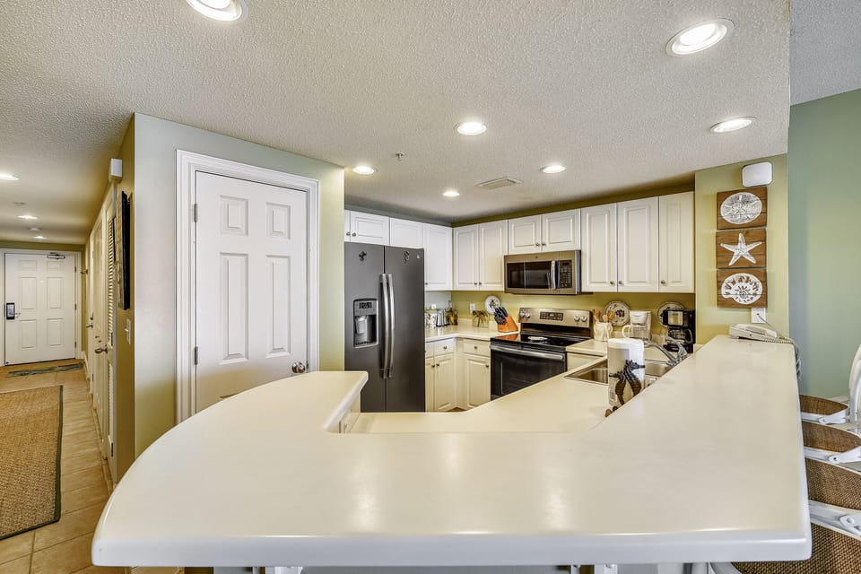 Full Size Kitchen