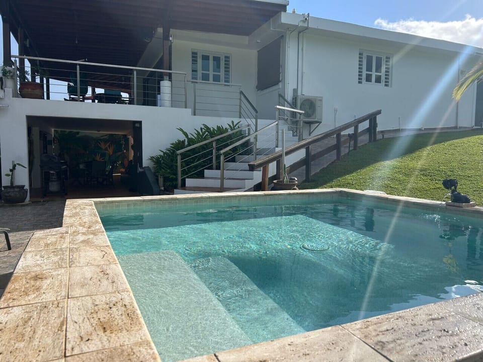 Plunge pool