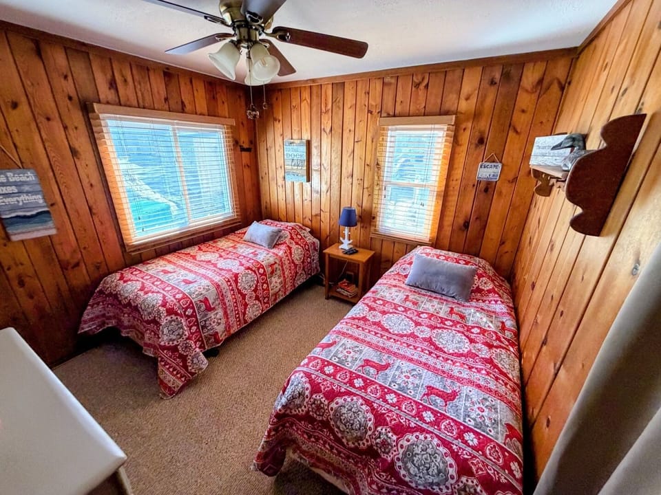 Two twin beds and a Roku TV.