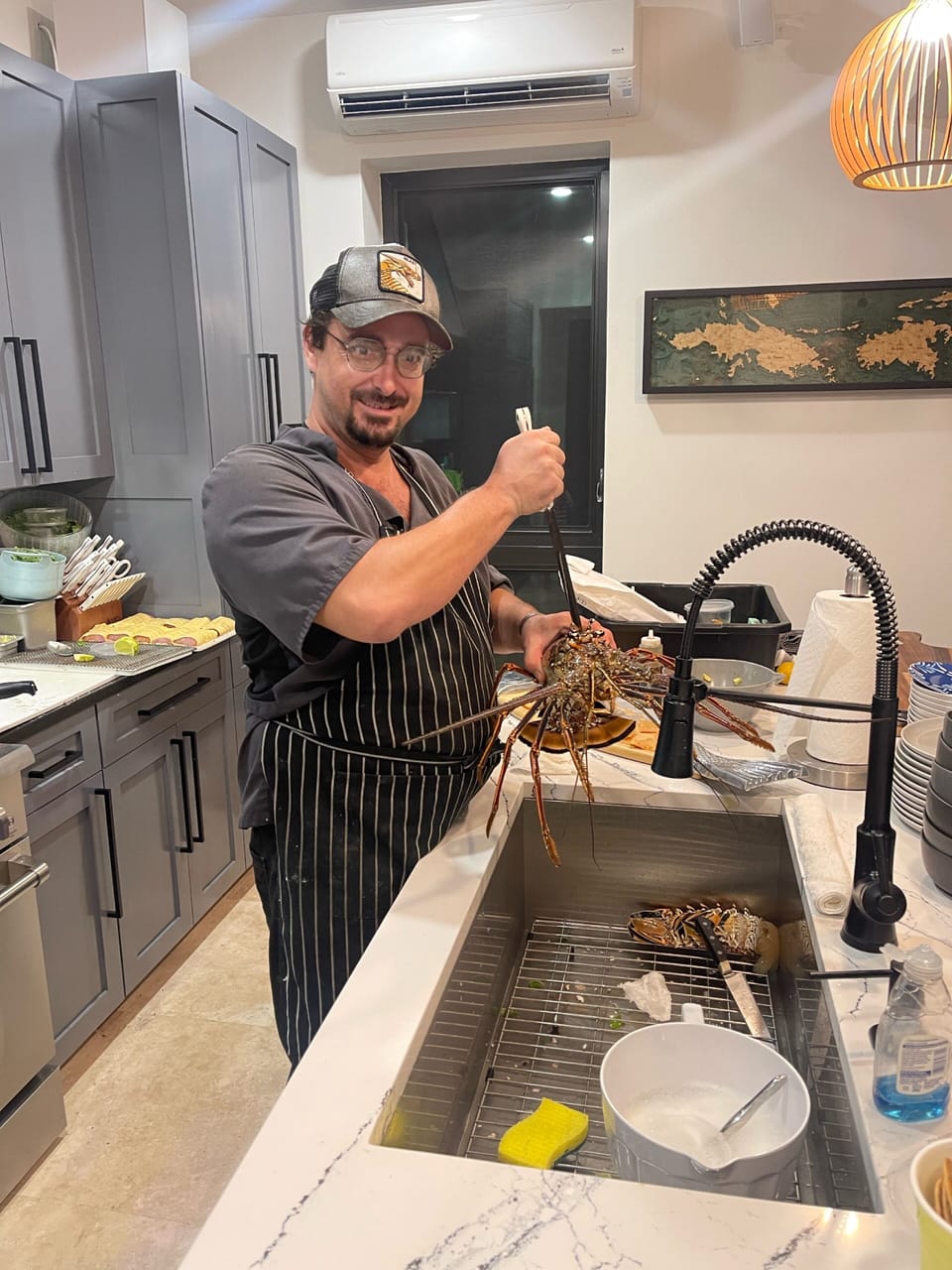 Full service options-your own private chef, daily maid service and provisioning.