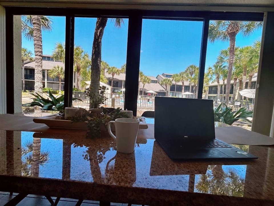 Enclosed lanai