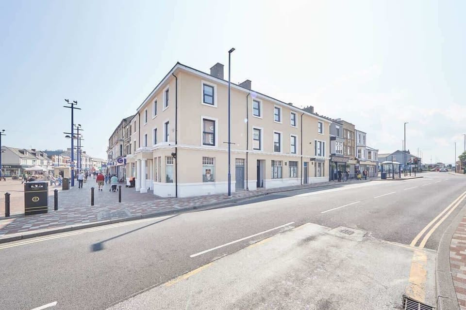 Apartment 2 @ Clarendon, Redcar - Stay North Yorkshire